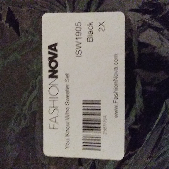 Fashion Nova You Know Who Sweater Set - Picture 3 of 15